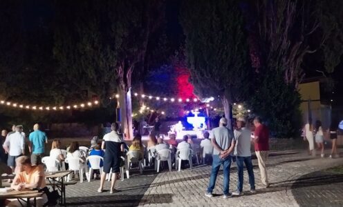 Musica, arte e gastronomia al giardino del Teatro